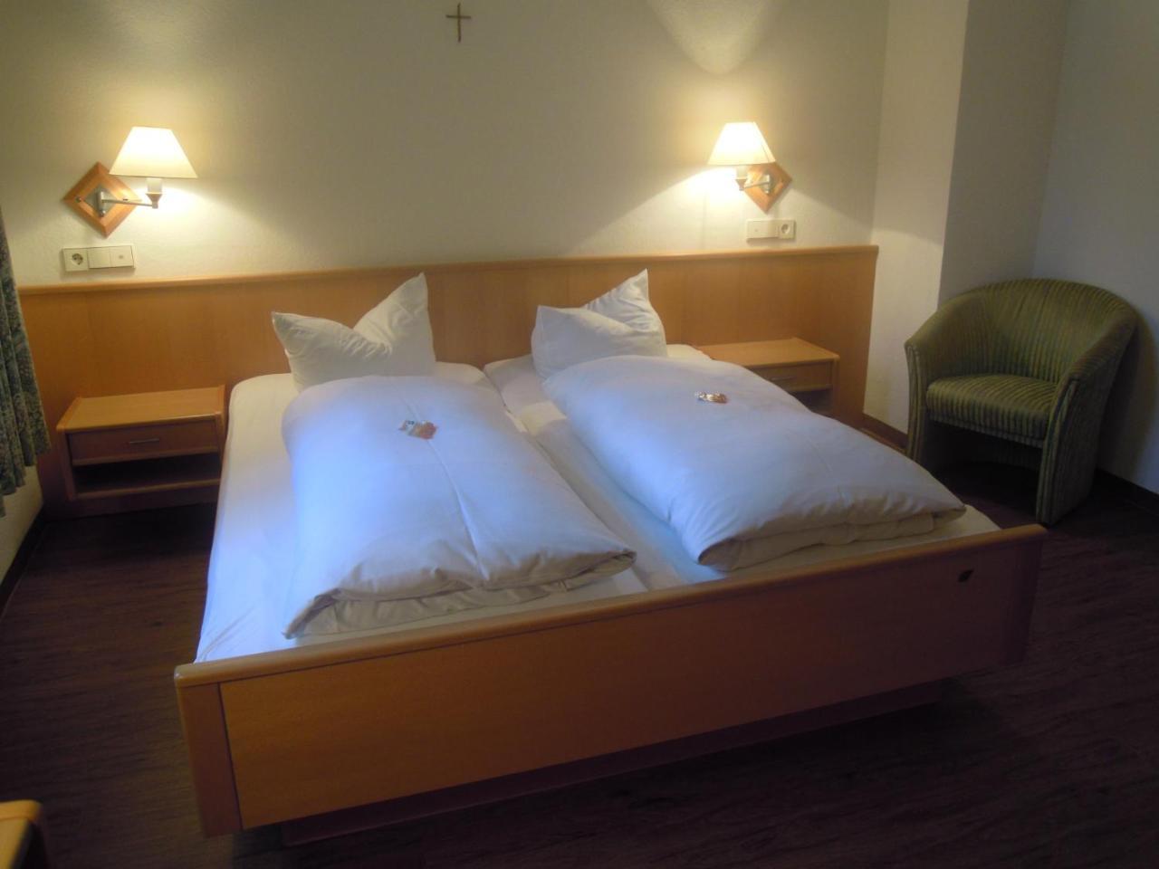Tagungshaus Im Kloster Neresheim Hotel Buitenkant foto